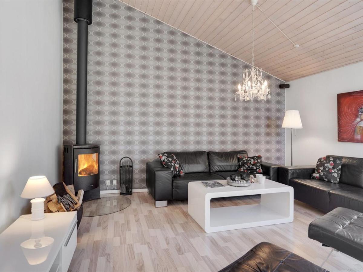Holiday Home Ulfsten - 1-6Km From The Sea In Ne Jutland By Interhome Hals Buitenkant foto